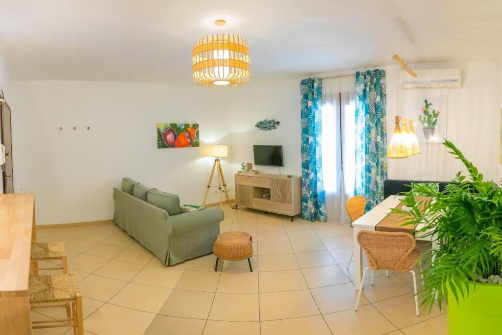 Cozy Beach House Cefalù Eksteriør billede
